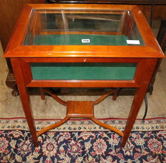 Bijouterie table